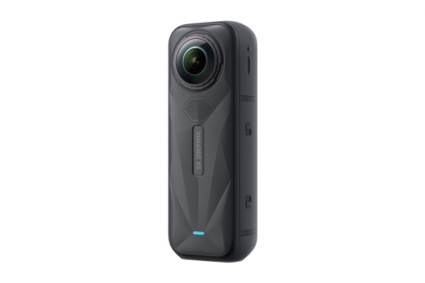 Insta360 X5 akční kamera, 8K 360° video, triple AI čip, vodotěsnost do 15 m, 6osá stabilizace, 2400 mAh baterie