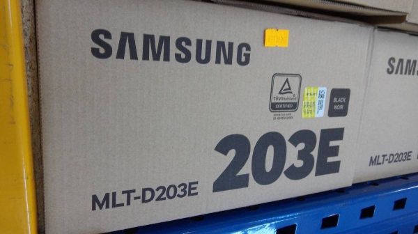 Toner Samsung MLT-D203E SU885A černý