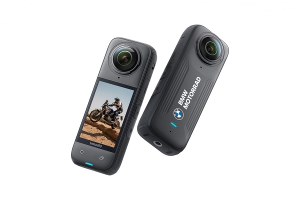 Insta360 X4 BMW limitovaná edice akční kamera, 8K / 30 fps, 4K/ až 100 fps, 6osý gyroskop, 360° záběr, Active HDR