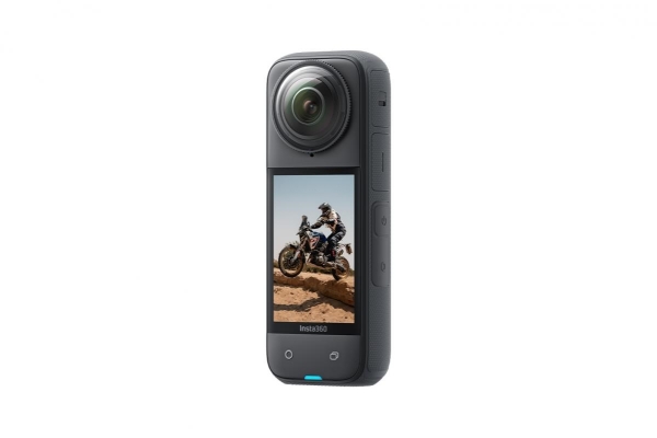 Insta360 X4 BMW limitovaná edice akční kamera, 8K / 30 fps, 4K/ až 100 fps, 6osý gyroskop, 360° záběr, Active HDR