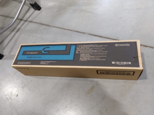 Toner Kyocera TK-8600C 1T02MNCNL0 azurový