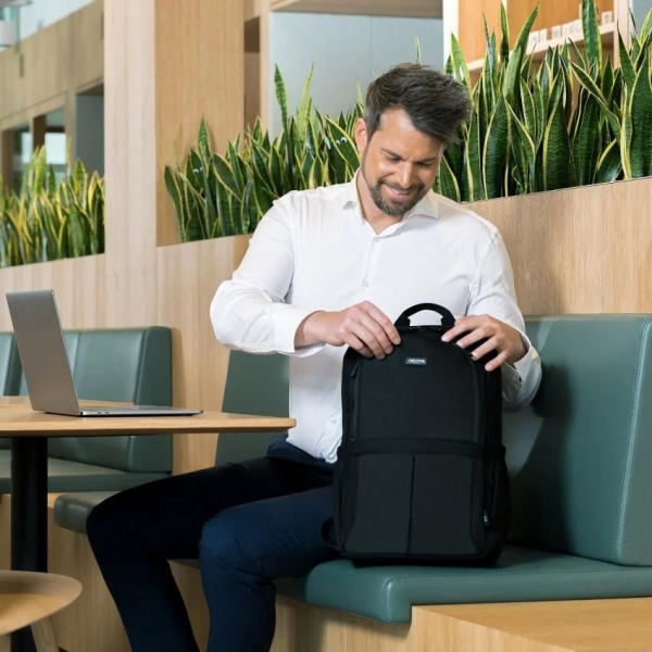 Dicota Backpack ECO Scale 13-15.6