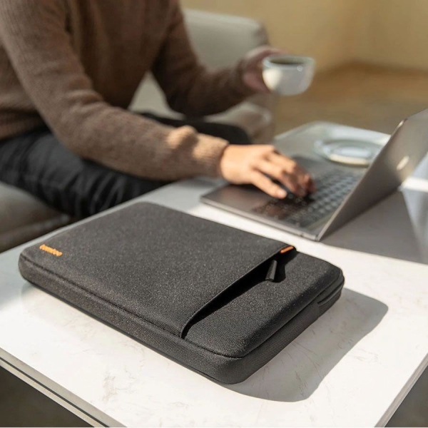 tomtoc Sleeve - 14" MacBook Pro, černá
