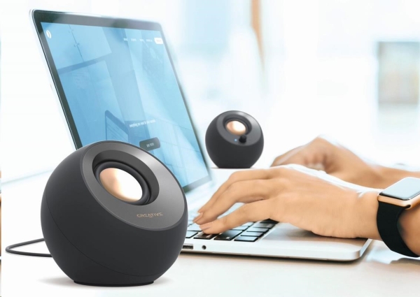 Creative Pebble V3/Stereo/8W/Černá