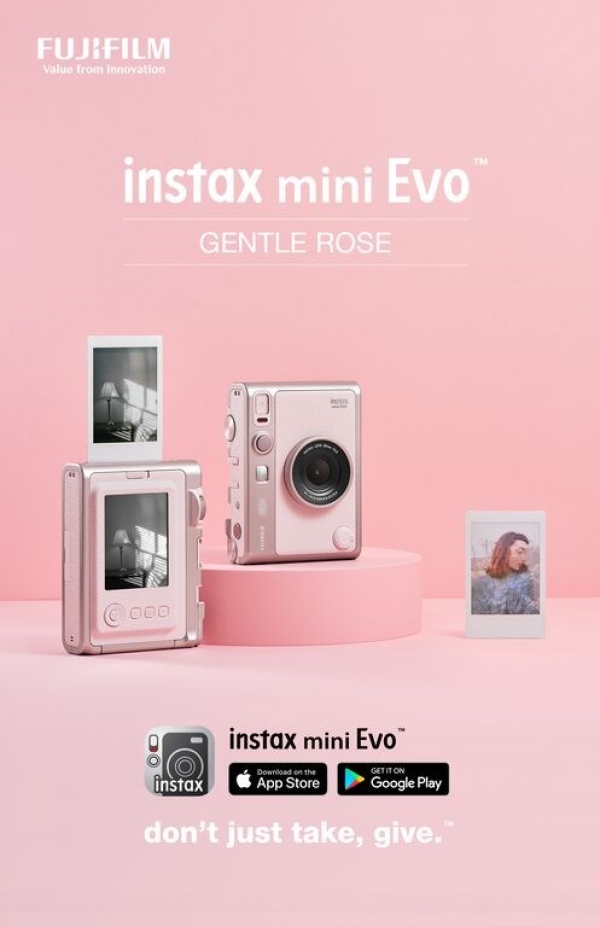 Fujifilm MINI EVO gentle rose
