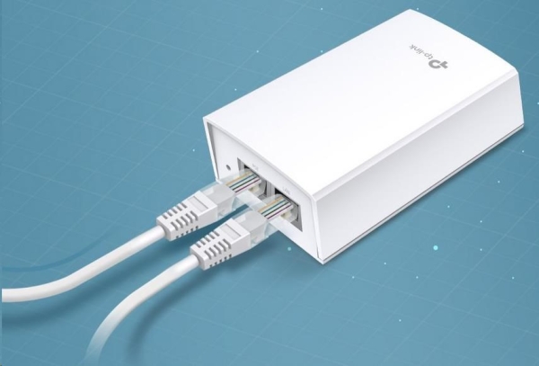 TP-LINK "48V Passive PoE Injector AdapterPORT: 1× Gigabit PoE Port, 1× Gigabit Non-PoE PortSPEC: Data and Power Carrie