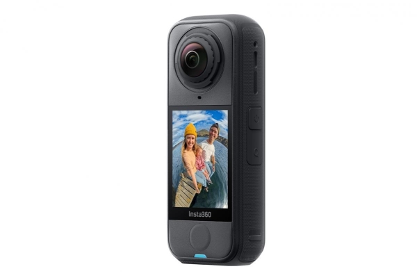 Insta360 X4 Air Starter Bundle akční kamera, Černá, 8K / 30fps, 4K/ až 60fps, 6osý gyroskop, 360°, Active HDR, vodotěsná