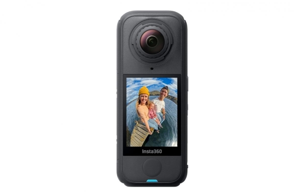 Insta360 X4 Air Starter Bundle akční kamera, Černá, 8K / 30fps, 4K/ až 60fps, 6osý gyroskop, 360°, Active HDR, vodotěsná