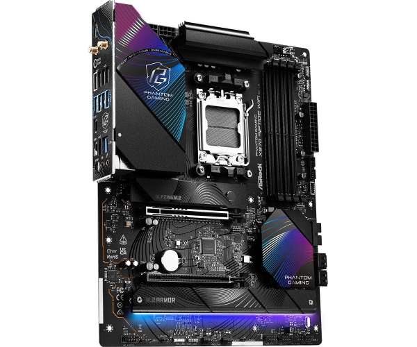MB Asrock X870 RIPTIDE WIFI /AM5/4xDDR5/M.2/W7+BT5.4/HDMI/USB4/ATX