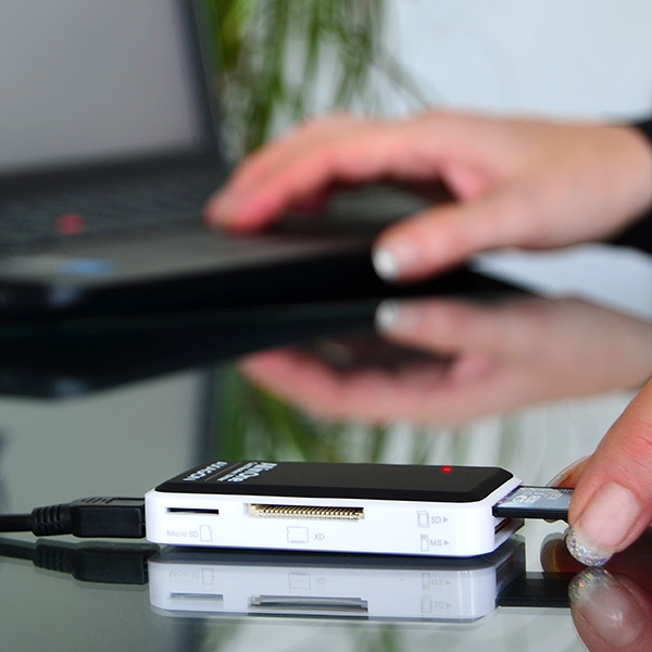 Čtečka pam.karet AXAGON CRE-X1, USB 2.0 externí MINI 5-slot (CRE-X1)